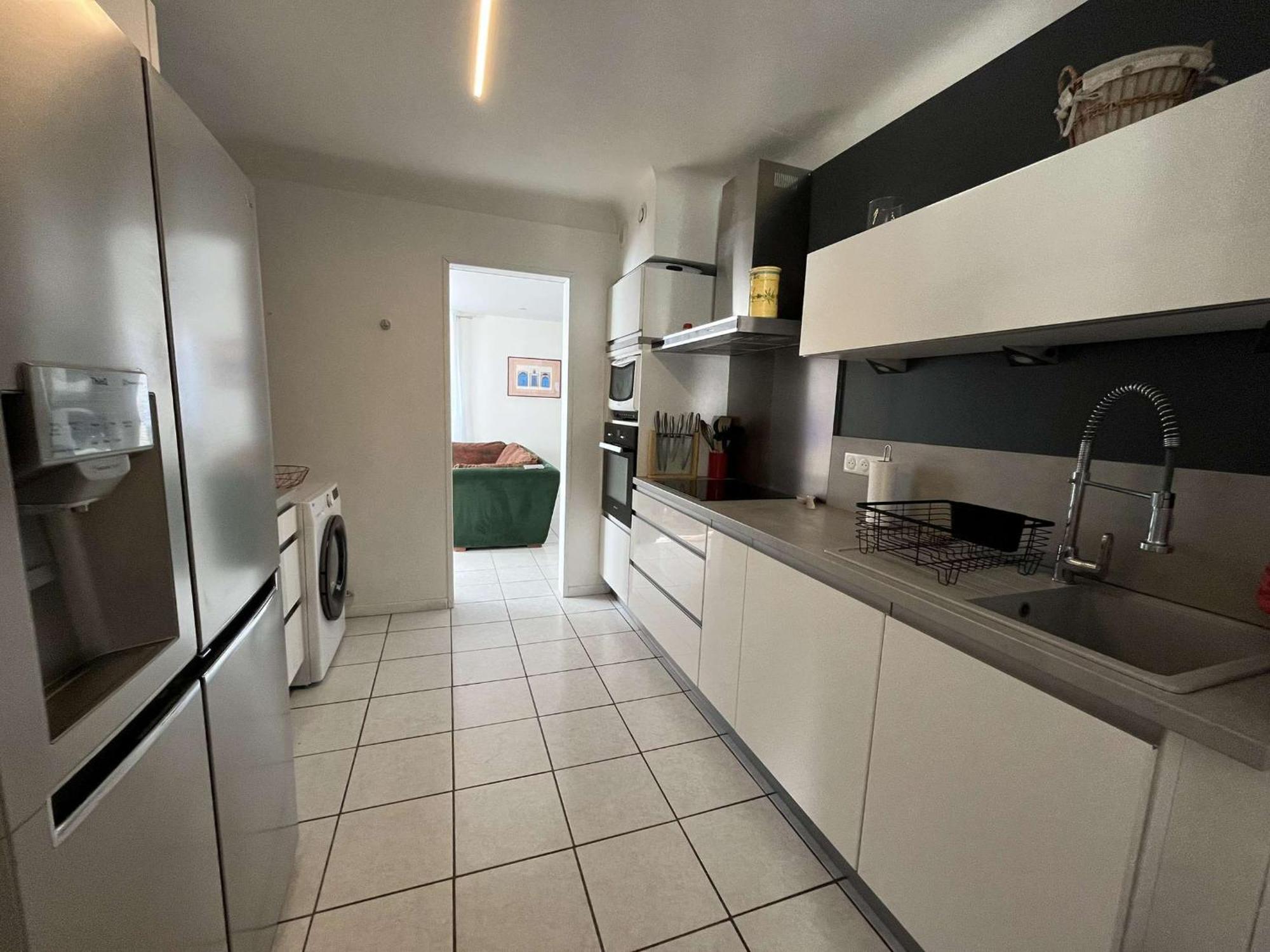 Apartment Le Beau Sejour - Elegant Et Spacieux- Proche Aeroport *